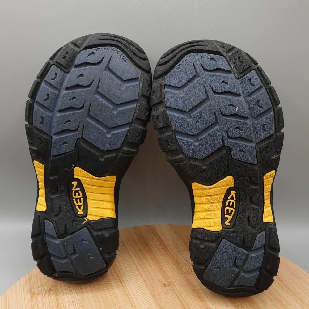 KEEN Sandals Kids 3 Water Black Yellow Newport H2 Waterproof Outdoors Flaw